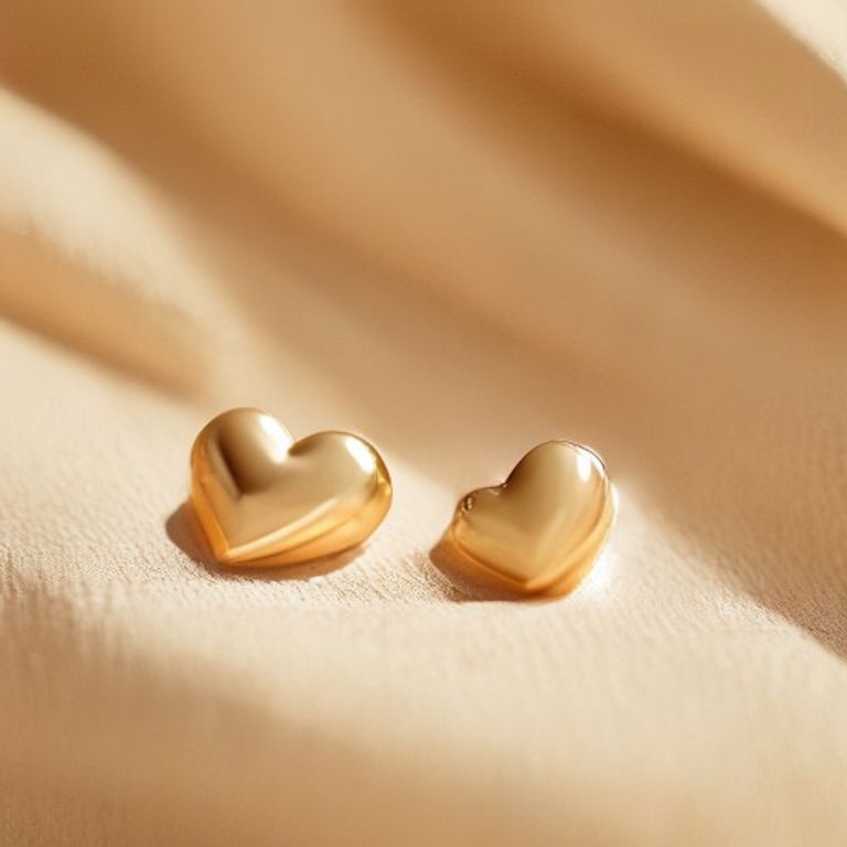 Pearl Heart Stud Earrings